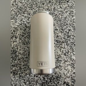 COPY - 36 oz Yeti Rambler with lid